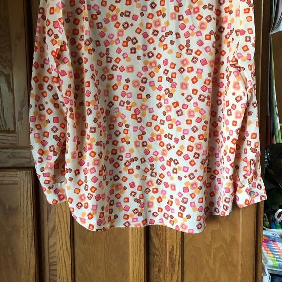 JORDAN WOMAN Collared Buttons Geometric Roll Tab Sleeve Blouse - 20 - Picture 12 of 13